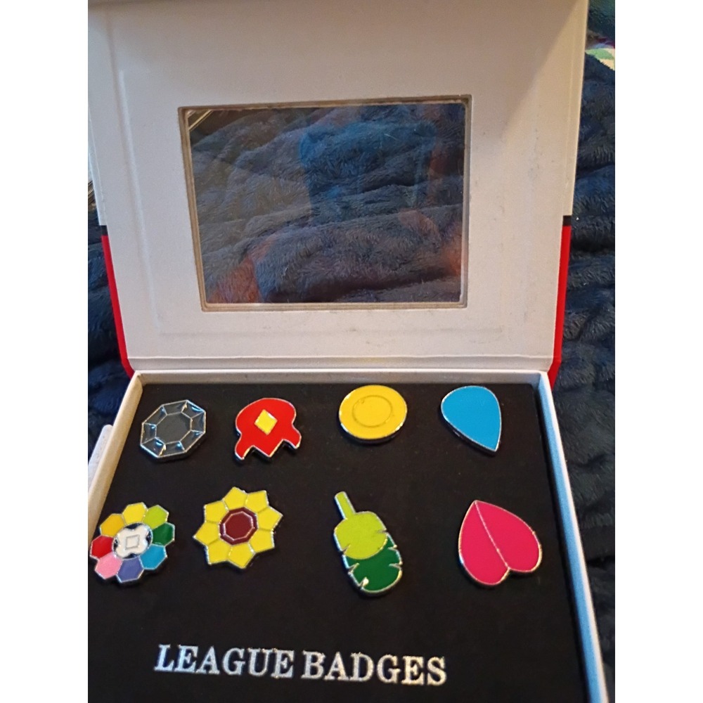 Preowned Pokemon Anime All 8 Kanto Gym Badges Gen.1 for Cosplay - Collector Box